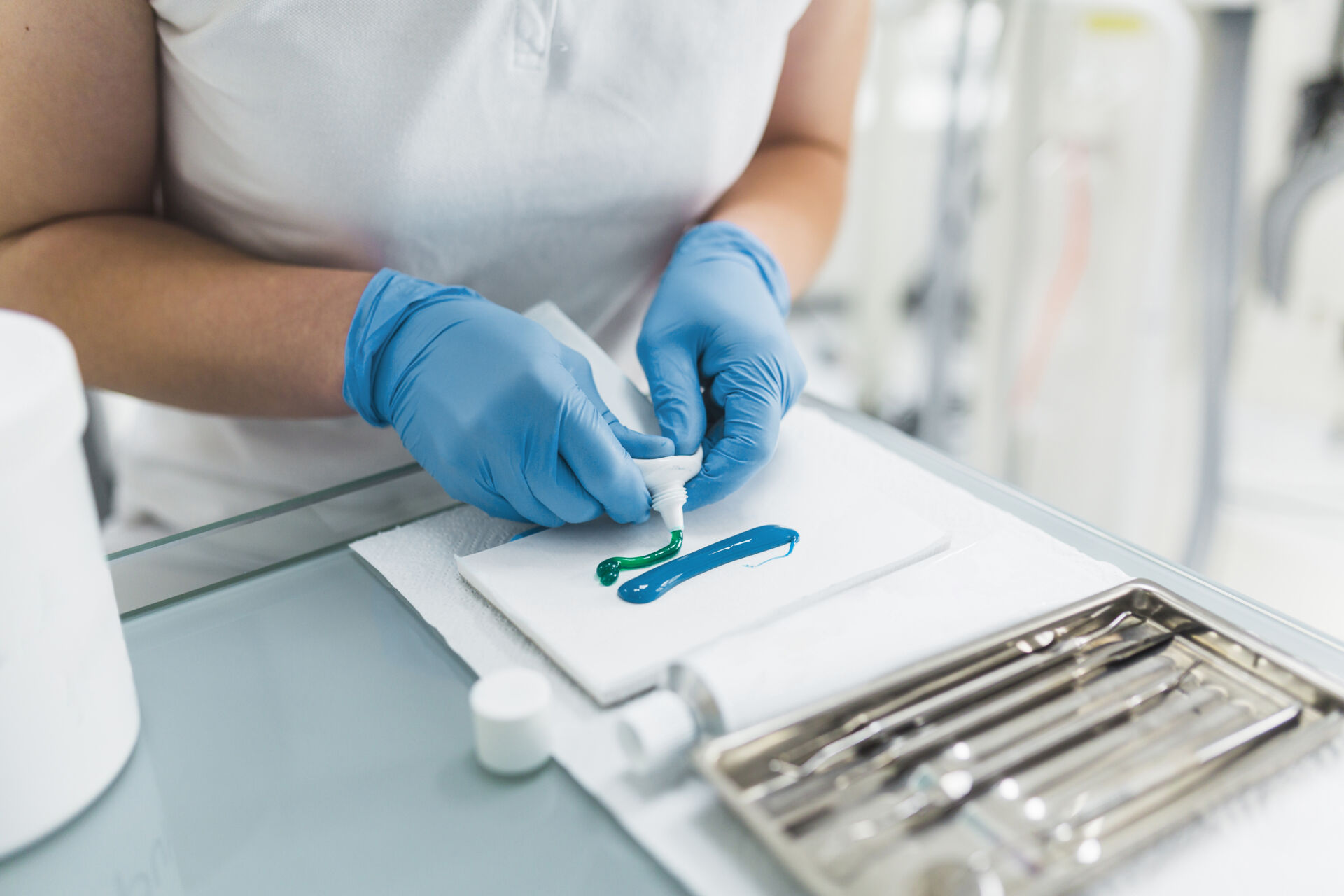 Patient First Dentist showing difference between toothpastes